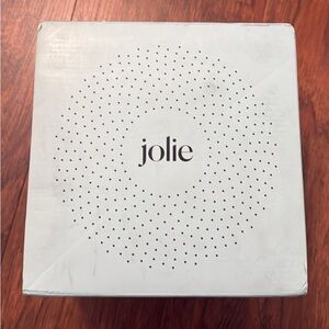 Jolie shower head